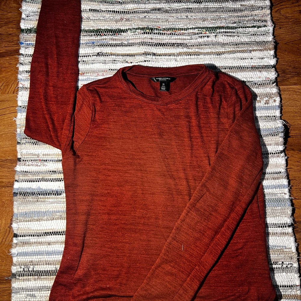 Banana Republic Long Sleeve Crewneck Tee in Rust